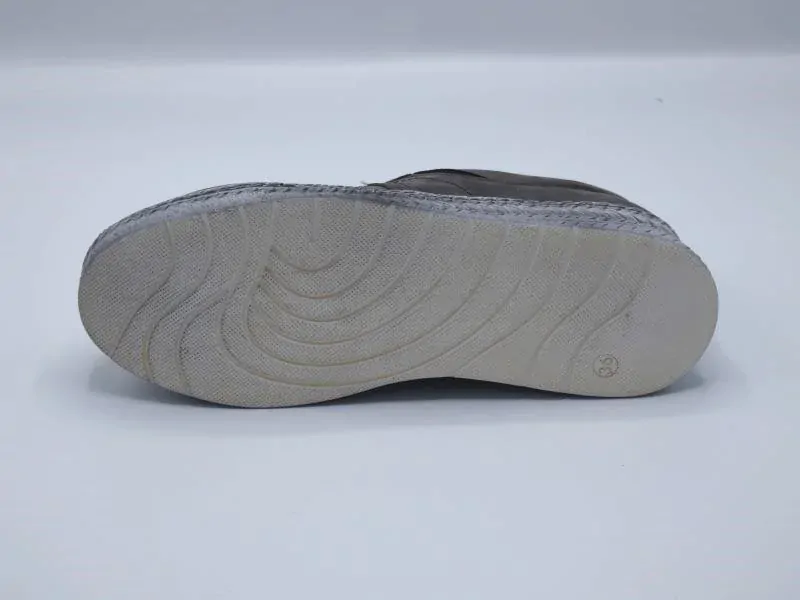 KIRA 698/312 šedá